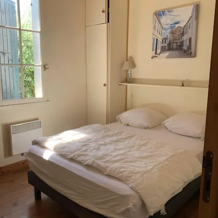 Charming House With Garden Near The Port Ars-en-Ré
