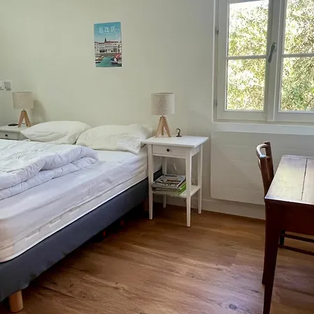 Charming House With Garden Near The Port * アル・アン・レ