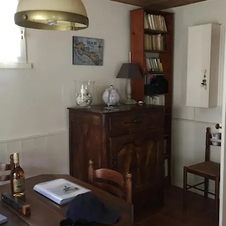 Charming House With Garden Near The Port * アル・アン・レ