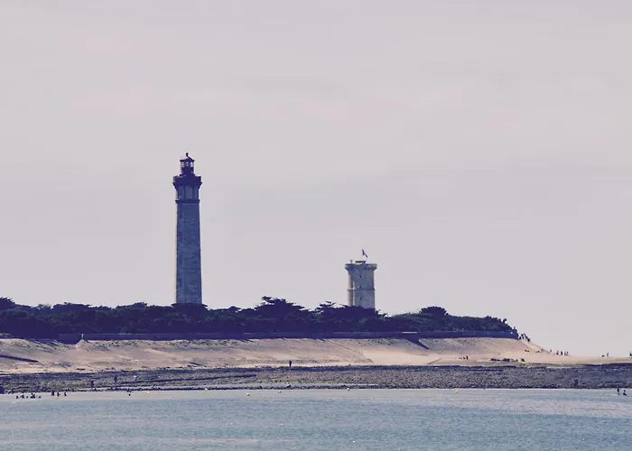 Charming House With Garden Near The Port * 아르장르