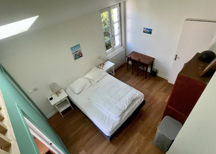 펜션 Charming House With Garden Near The Port